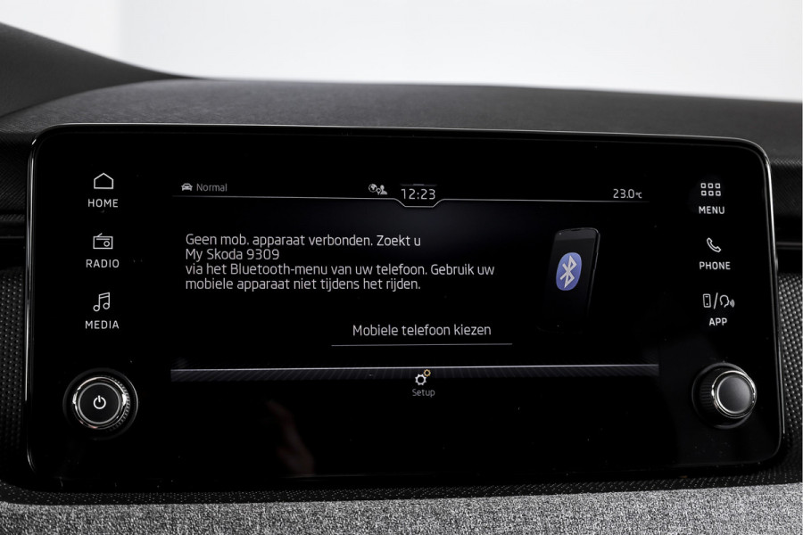 Škoda Kamiq 1.0 TSI 110 PK Business Edition - Automaat | Dig. Cockpit | Adapt. Cruise | Stoel-+Stuurverw. | PDC | App. Connect | ECC | LED | Elek. Klep | DAB | LM 16" |