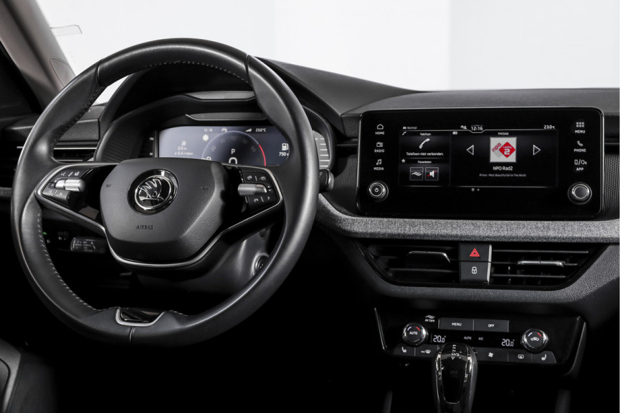 Škoda Kamiq 1.0 TSI 110 PK Business Edition - Automaat | Dig. Cockpit | Adapt. Cruise | Stoel-+Stuurverw. | PDC | App. Connect | ECC | LED | Elek. Klep | DAB | LM 16" |