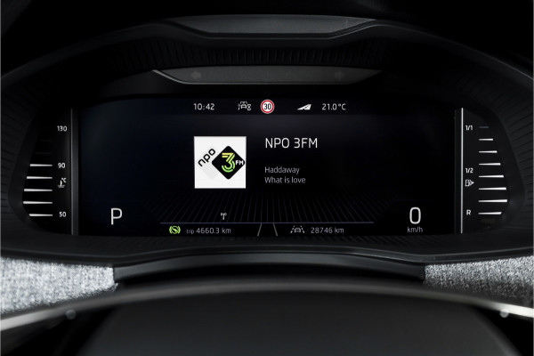 Škoda Kamiq 1.0 TSI 110 PK Business Edition - Automaat | Dig. Cockpit | Adapt. Cruise | Stoel-+Stuurverw. | PDC | App. Connect | ECC | LED | Elek. Klep | DAB | LM 16" |
