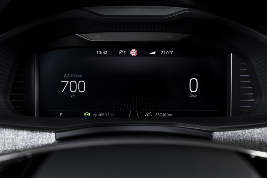 Škoda Kamiq 1.0 TSI 110 PK Business Edition - Automaat | Dig. Cockpit | Adapt. Cruise | Stoel-+Stuurverw. | PDC | App. Connect | ECC | LED | Elek. Klep | DAB | LM 16" |