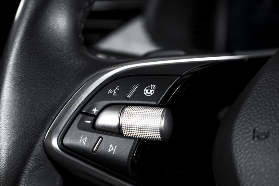 Škoda Kamiq 1.0 TSI 110 PK Business Edition - Automaat | Dig. Cockpit | Adapt. Cruise | Stoel-+Stuurverw. | PDC | App. Connect | ECC | LED | Elek. Klep | DAB | LM 16" |