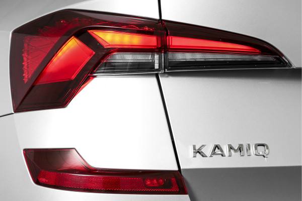 Škoda Kamiq 1.0 TSI 110 PK Business Edition - Automaat | Dig. Cockpit | Adapt. Cruise | Stoel-+Stuurverw. | PDC | App. Connect | ECC | LED | Elek. Klep | DAB | LM 16" |