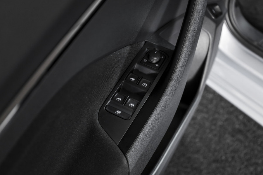 Škoda Kamiq 1.0 TSI 110 PK Business Edition - Automaat | Dig. Cockpit | Adapt. Cruise | Stoel-+Stuurverw. | PDC | App. Connect | ECC | LED | Elek. Klep | DAB | LM 16" |