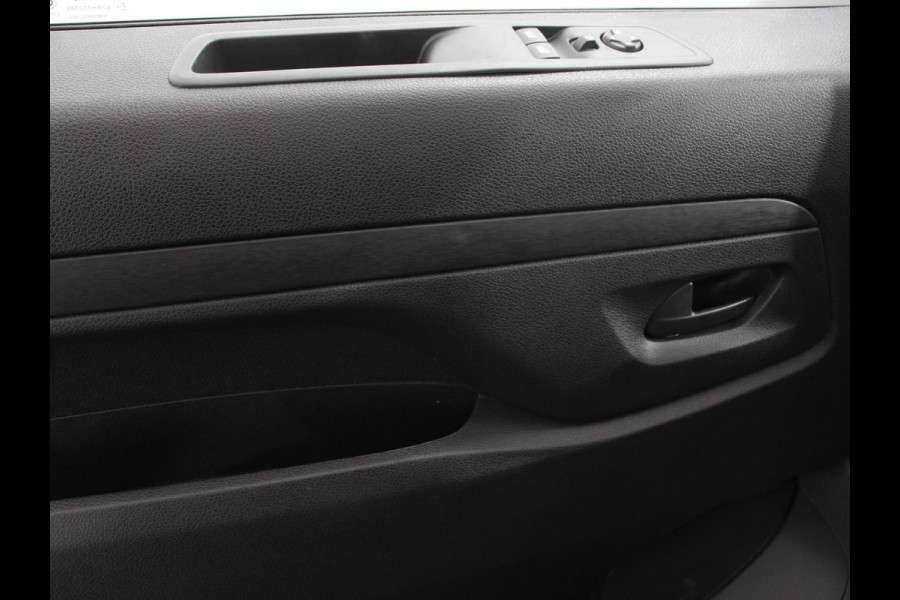Opel Vivaro 2.0 BlueHDi 180 S&S L3 Automaat Apple Carplay /  Android Auto Parkeersensoren V+A Trekhaak Camera Navigatie Cruise Control LED koplampen houten afwerking laadruimte
