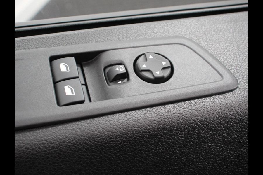 Opel Vivaro 2.0 BlueHDi 180 S&S L3 Automaat Apple Carplay /  Android Auto Parkeersensoren V+A Trekhaak Camera Navigatie Cruise Control LED koplampen houten afwerking laadruimte