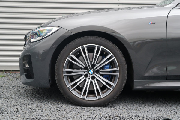 BMW 3-serie 330i M-Sport Panorama / Harman Kardon / Laser / Leder / M Performance /
