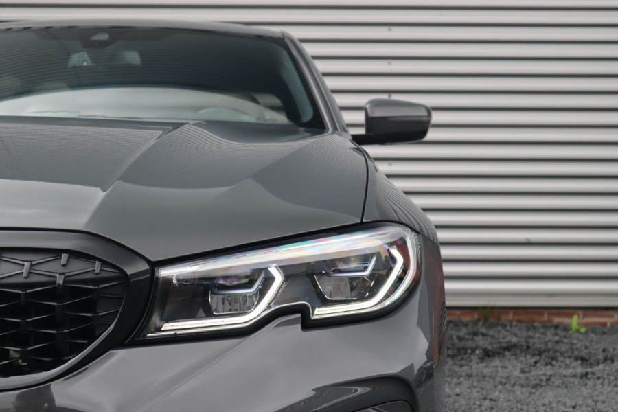BMW 3-serie 330i M-Sport Panorama / Harman Kardon / Laser / Leder / M Performance /