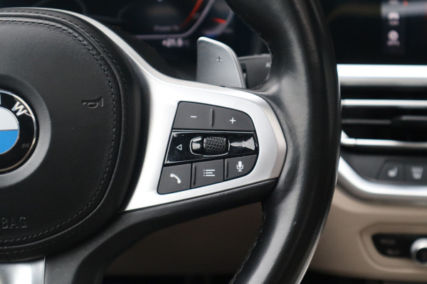 BMW 3-serie 330i M-Sport Panorama / Harman Kardon / Laser / Leder / M Performance /