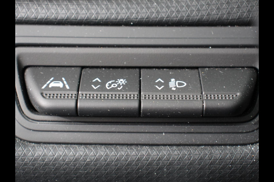 Renault Clio 1.6 E-Tech Hybrid 140pk Automaat Zen | Navigatie | Trekhaak | Airco | Cruise Control | Lichtmetalen Velgen