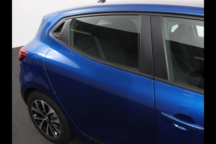Renault Clio 1.6 E-Tech Hybrid 140pk Automaat Zen | Navigatie | Trekhaak | Airco | Cruise Control | Lichtmetalen Velgen