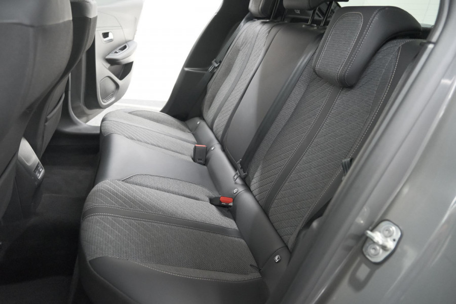 Peugeot 208 Hybrid 100 e-DCS6 Allure | Camera | Keyless Entry | Apple Carplay | Parkeersensoren