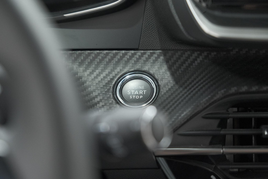 Peugeot 208 Hybrid 100 e-DCS6 Allure | Camera | Keyless Entry | Apple Carplay | Parkeersensoren