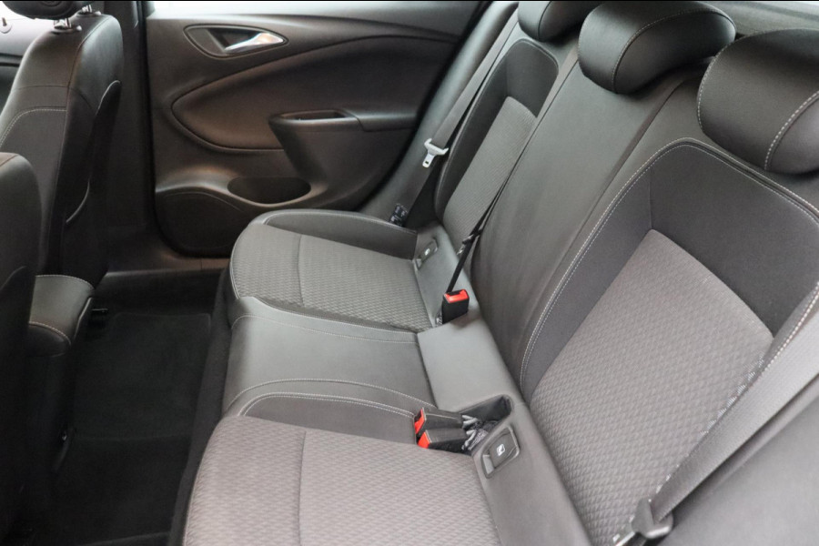 Opel Astra 1.4 Turbo Business+ Trekhaak Navigatie Camera Climate-control Cruise 1e EIgenaar