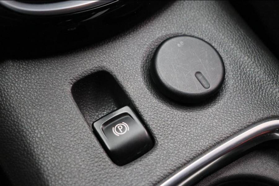 Opel Astra 1.4 Turbo Business+ Trekhaak Navigatie Camera Climate-control Cruise 1e EIgenaar