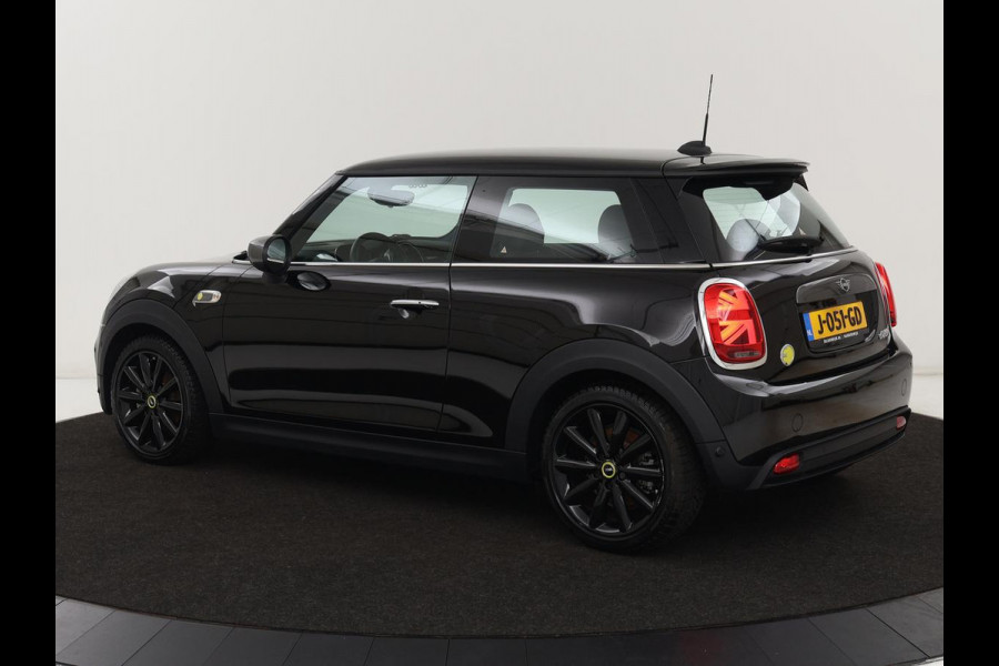 MINI Mini Electric Charged 33 kWh | Leder | Stoelverwarming | Head-Up | Harman/Kardon | Keyless | Full LED | Camera | Climate control | Cruise control