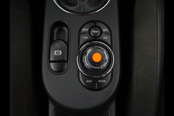 MINI Mini Electric Charged 33 kWh | Leder | Stoelverwarming | Head-Up | Harman/Kardon | Keyless | Full LED | Camera | Climate control | Cruise control