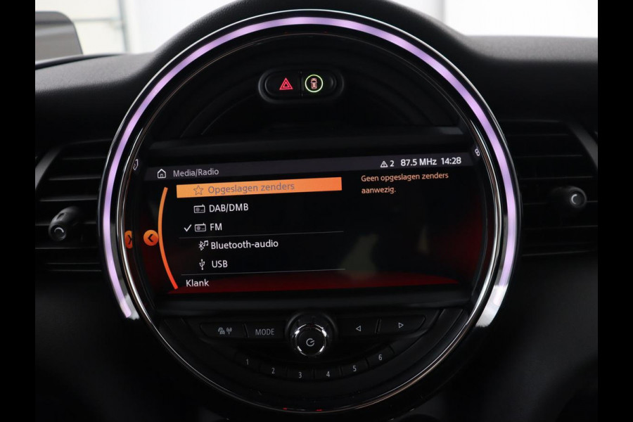 MINI Mini Electric Charged 33 kWh | Leder | Stoelverwarming | Head-Up | Harman/Kardon | Keyless | Full LED | Camera | Climate control | Cruise control