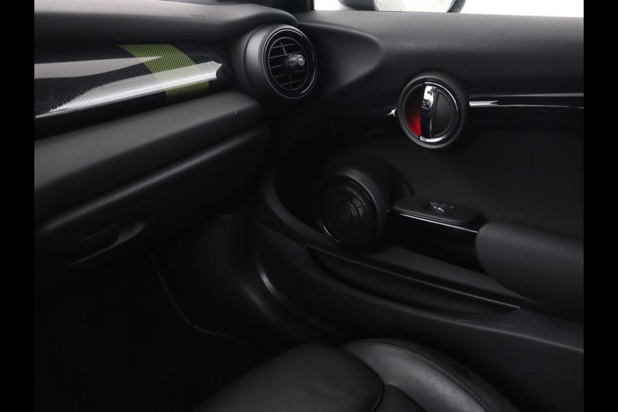 MINI Mini Electric Charged 33 kWh | Leder | Stoelverwarming | Head-Up | Harman/Kardon | Keyless | Full LED | Camera | Climate control | Cruise control