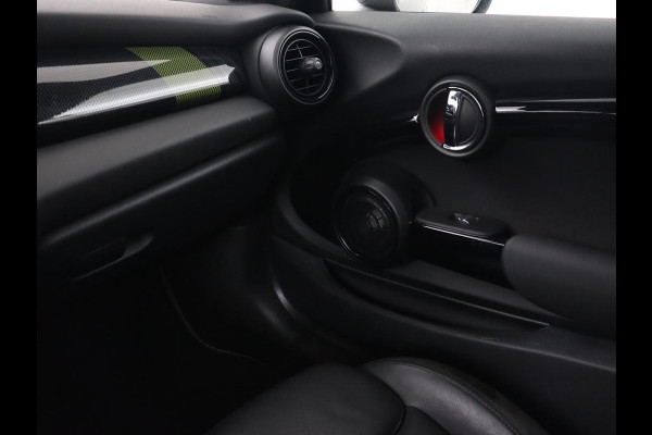 MINI Mini Electric Charged 33 kWh | Leder | Stoelverwarming | Head-Up | Harman/Kardon | Keyless | Full LED | Camera | Climate control | Cruise control
