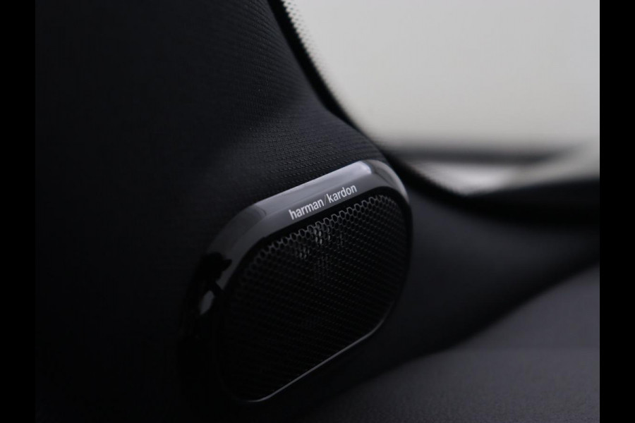 MINI Mini Electric Charged 33 kWh | Leder | Stoelverwarming | Head-Up | Harman/Kardon | Keyless | Full LED | Camera | Climate control | Cruise control