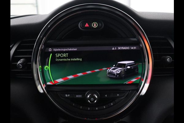 MINI Mini Electric Charged 33 kWh | Leder | Stoelverwarming | Head-Up | Harman/Kardon | Keyless | Full LED | Camera | Climate control | Cruise control