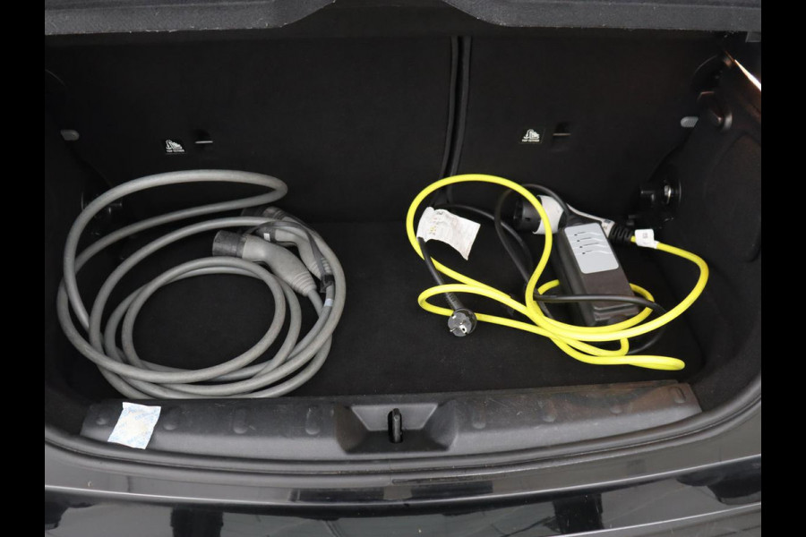 MINI Mini Electric Charged 33 kWh | Leder | Stoelverwarming | Head-Up | Harman/Kardon | Keyless | Full LED | Camera | Climate control | Cruise control