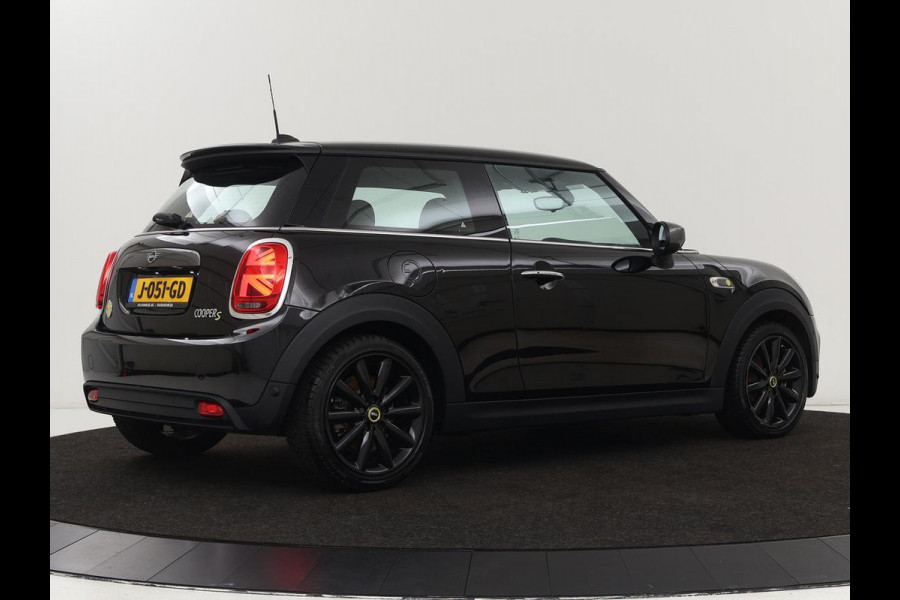 MINI Mini Electric Charged 33 kWh | Leder | Stoelverwarming | Head-Up | Harman/Kardon | Keyless | Full LED | Camera | Climate control | Cruise control