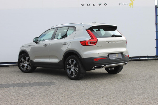 Volvo XC40 T4 190PK Automaat Inscription Panoramisch schuif-kanteldak / Stoelverwarming  / Cruise control / Lederen bekleding / Parkersensoren voor en achter met parkeercamera