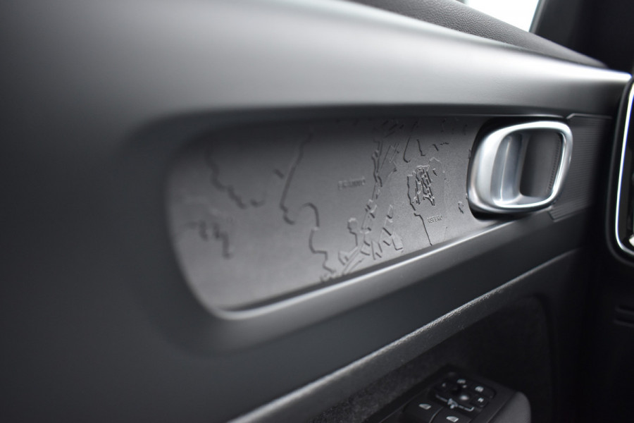 Volvo C40 Recharge Plus 69 kWh Panoramadak | Camera | Apple Carplay |  Android