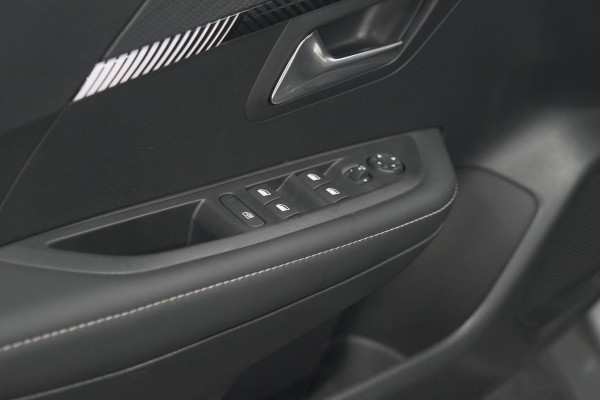 Peugeot 208 Hybrid 100 e-DCS6 Allure | Camera | Adaptieve Cruise Control | Apple Carplay | Parkeersensoren