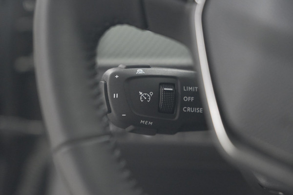 Peugeot 208 Hybrid 100 e-DCS6 Allure | Camera | Adaptieve Cruise Control | Apple Carplay | Parkeersensoren