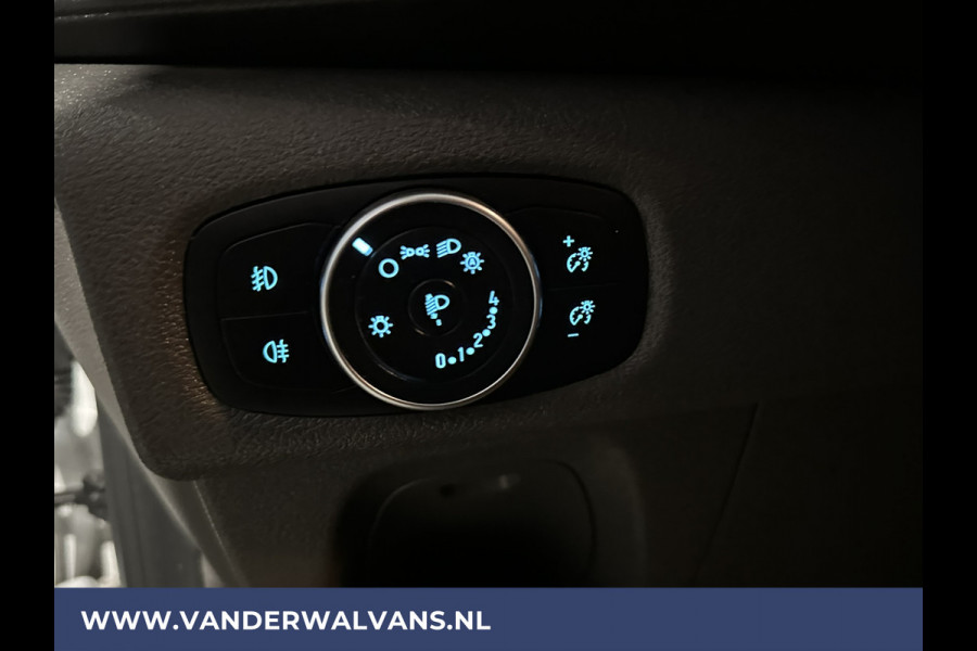 Ford Transit Custom 2.0 TDCI L2H1 Euro6 Airco | Camera | Navigatie | LED | Apple Carplay | 2800kg Trekvermogen Cruisecontrol, Parkeersensoren, Stoelverwarming, Verwarmde voorruit, Bijrijdersbank, Android auto