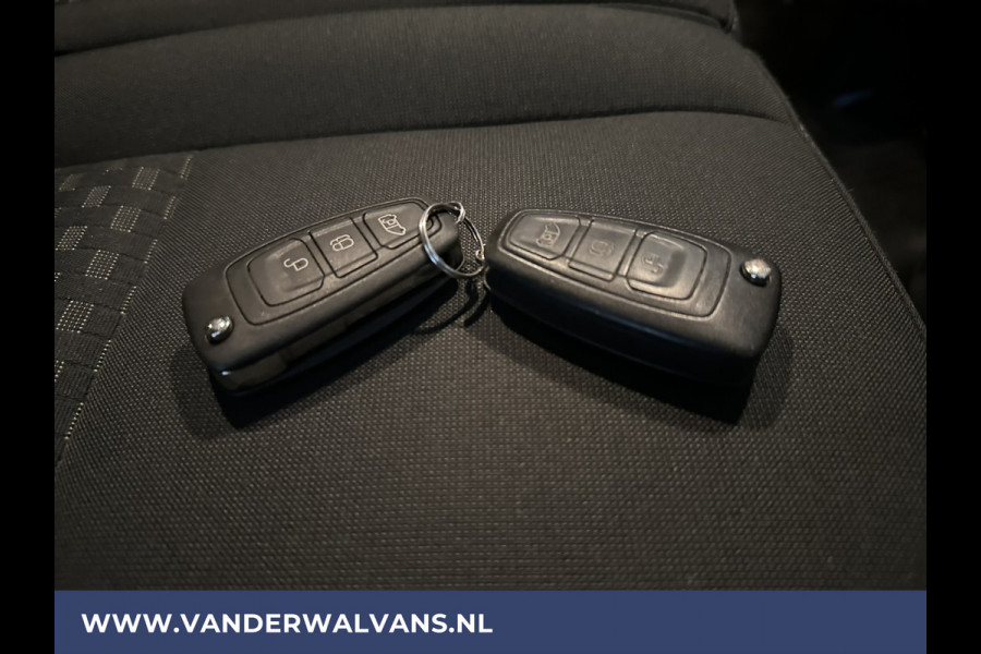 Ford Transit Custom 2.0 TDCI L2H1 Euro6 Airco | Camera | Navigatie | LED | Apple Carplay | 2800kg Trekvermogen Cruisecontrol, Parkeersensoren, Stoelverwarming, Verwarmde voorruit, Bijrijdersbank, Android auto