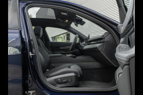 BMW i5 Touring eDrive40 - M-Sport Pro - Pano - Trekhaak - Onderstel Prof - Bowers & Wilkins