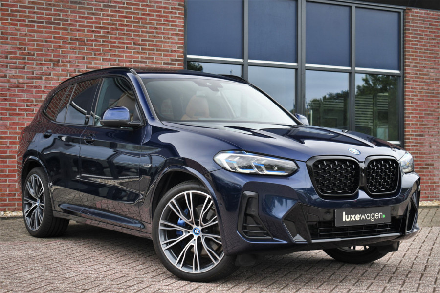 BMW X3 xDrive30e M-Sport Pano M-zetels Trekh 21inch 360 HUD Laser