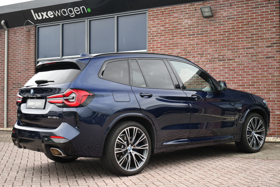 BMW X3 xDrive30e M-Sport Pano M-zetels Trekh 21inch 360 HUD Laser