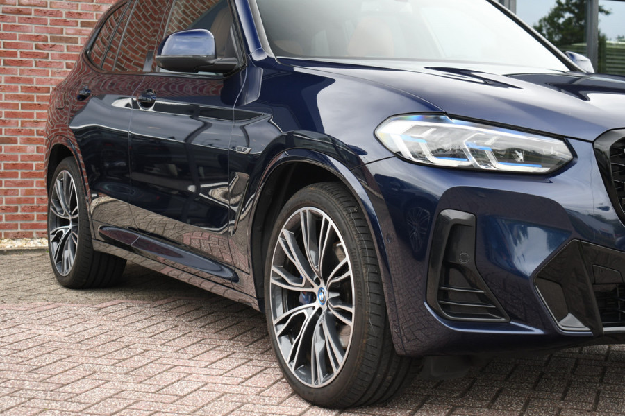 BMW X3 xDrive30e M-Sport Pano M-zetels Trekh 21inch 360 HUD Laser