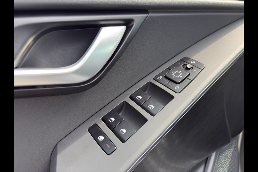 Kia Niro 1.6 GDi Hybrid DynamicLine Automaat | Camera | Cruise | Clima | Navi | PDC | H-Leder | Key-Less |