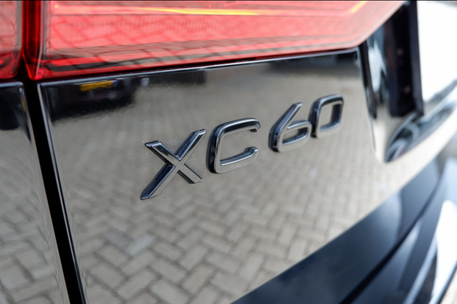 Volvo XC60 2.0 T6 AWD Plug in Hybrid 350PK Plus Black Edition Long Range