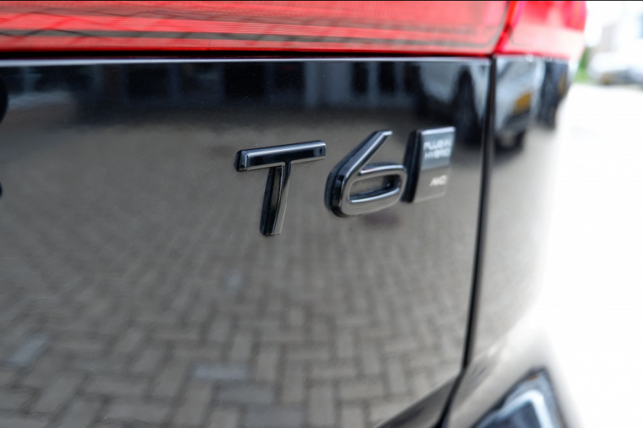 Volvo XC60 2.0 T6 AWD Plug in Hybrid 350PK Plus Black Edition Long Range