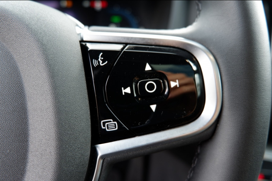 Volvo XC60 2.0 T6 AWD Plug in Hybrid 350PK Plus Black Edition Long Range