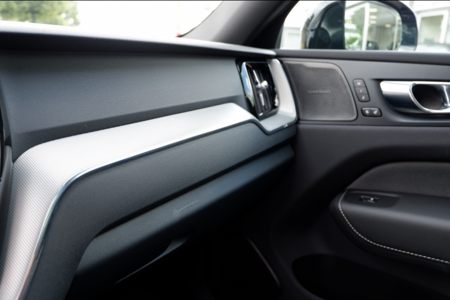 Volvo XC60 2.0 T6 AWD Plug in Hybrid 350PK Plus Black Edition Long Range