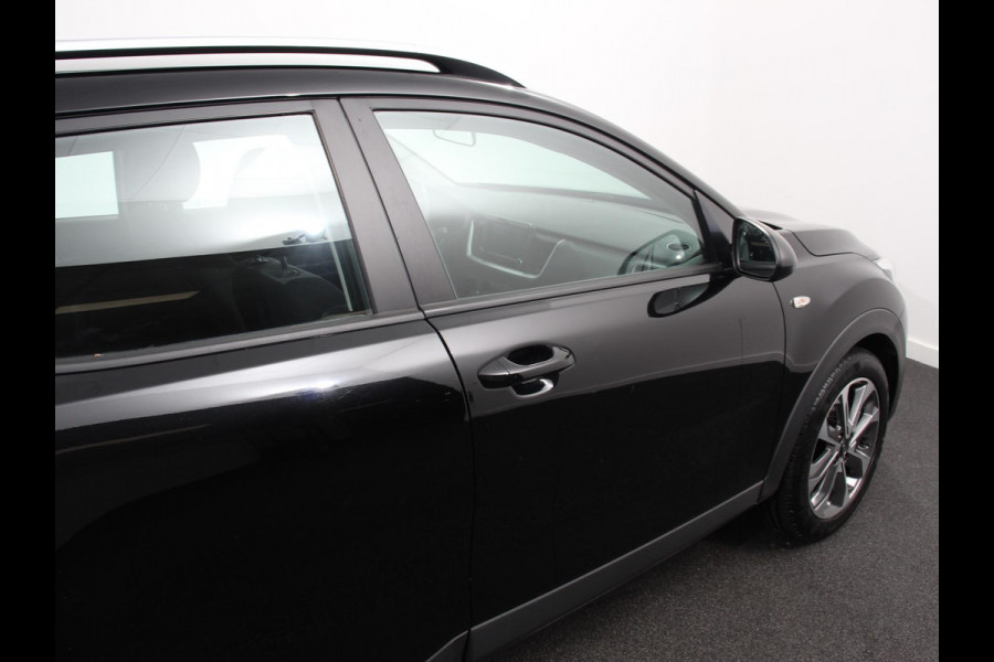Kia Stonic 1.0 T-GDi DynamicLine | Navigatie | Airco |  Parkeer Sensoren | Lichtmetalen Velgen | Led |