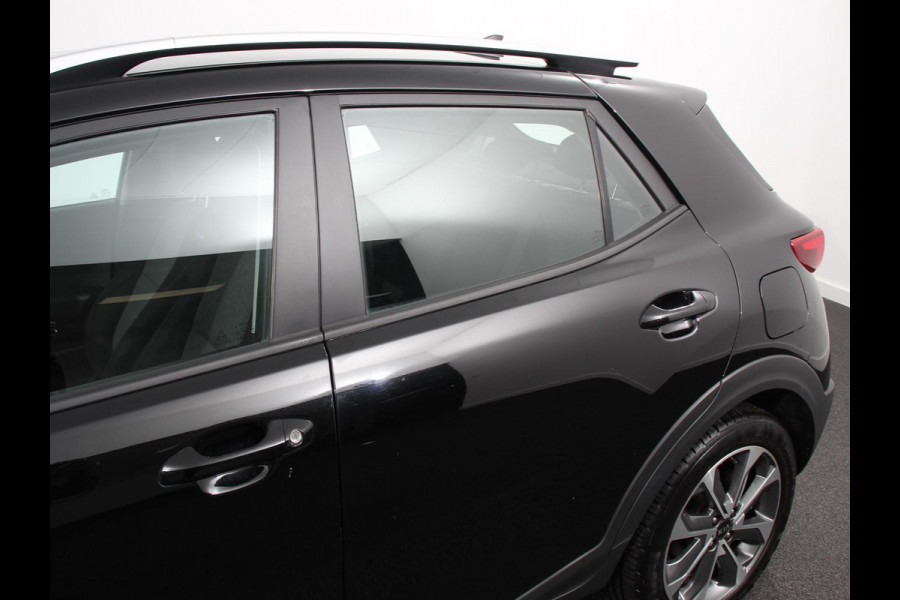 Kia Stonic 1.0 T-GDi DynamicLine | Navigatie | Airco |  Parkeer Sensoren | Lichtmetalen Velgen | Led |