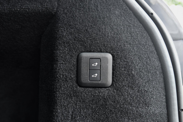 Land Rover Range Rover Sport P400e HSE Dynamic. Pano, Luchtv, Memory, Meridian, Keyless, Camera, CarPlay!