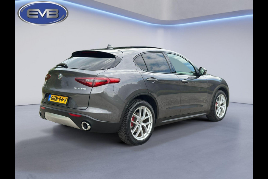 Alfa Romeo Stelvio 2.0 Turbo 280 pk AWD Special Edition, panoramadak, 20 inch, led,leder, vele opties, goed onderhouden