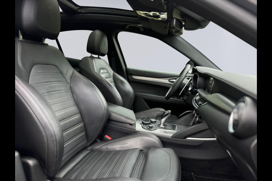 Alfa Romeo Stelvio 2.0 Turbo 280 pk AWD Special Edition, panoramadak, 20 inch, led,leder, vele opties, goed onderhouden