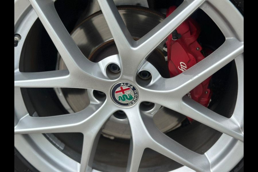 Alfa Romeo Stelvio 2.0 Turbo 280 pk AWD Special Edition, panoramadak, 20 inch, led,leder, vele opties, goed onderhouden