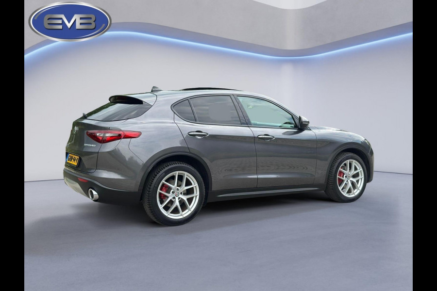 Alfa Romeo Stelvio 2.0 Turbo 280 pk AWD Special Edition, panoramadak, 20 inch, led,leder, vele opties, goed onderhouden
