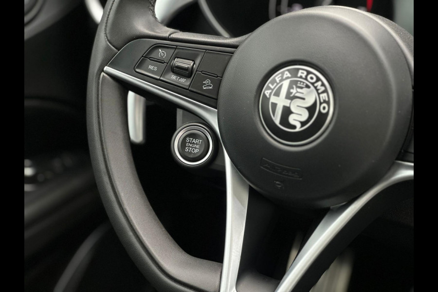 Alfa Romeo Stelvio 2.0 Turbo 280 pk AWD Special Edition, panoramadak, 20 inch, led,leder, vele opties, goed onderhouden